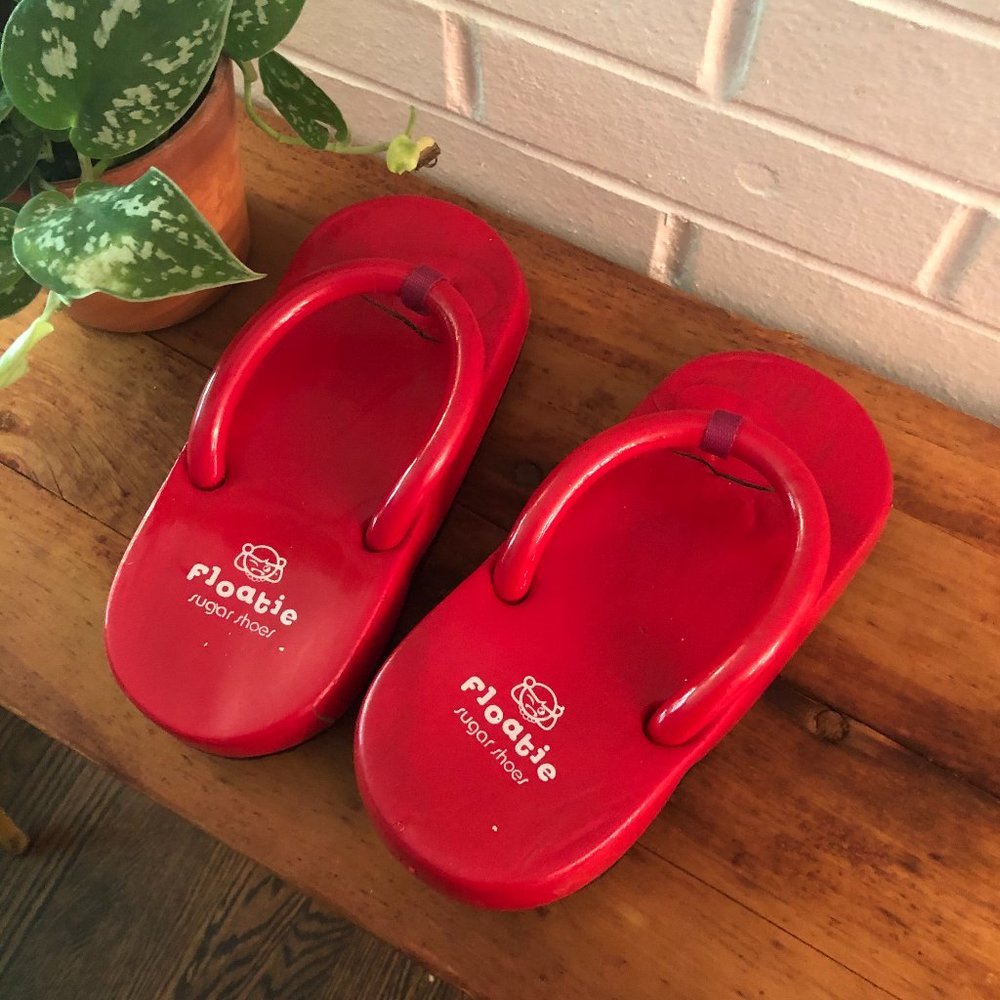 Vintage 90s Sugar Shoes Floatie!